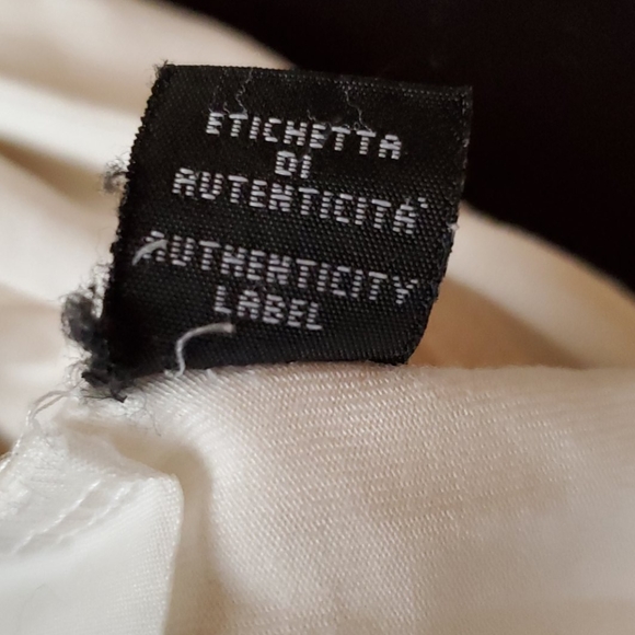 Gianfranco Ferre v-neck sleeveless top - Picture 6 of 6